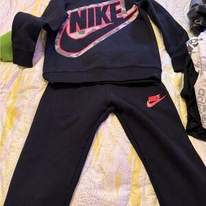 Nike Kids Black and Pink Sweatpants Set